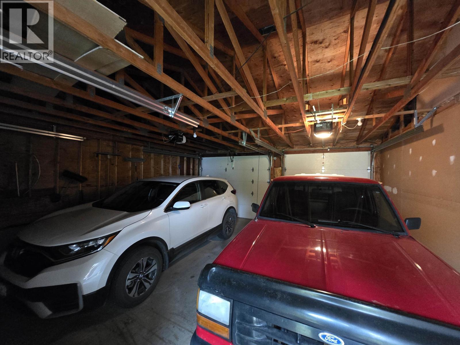 575 HARCOURT AVENUE - 9