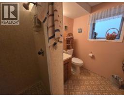 Bedroom 3 - 575 Harcourt Avenue, Quesnel, BC V2J1S2 Photo 11