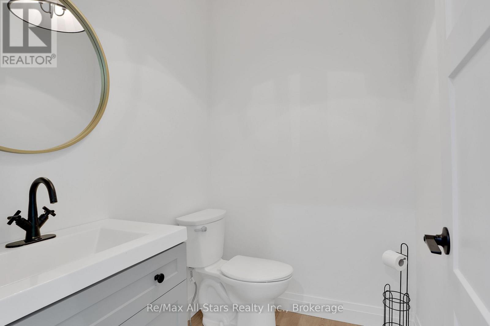 210 WHITE VALLEY ROAD - Image 17