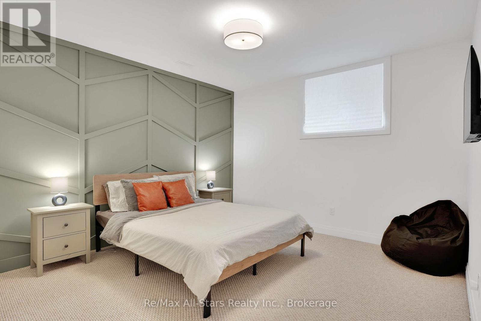 210 WHITE VALLEY ROAD - Image 19