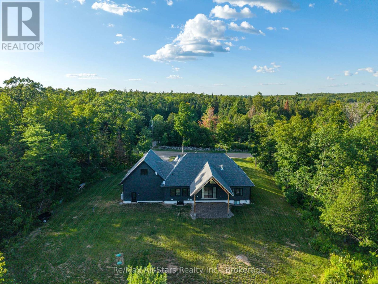 210 WHITE VALLEY ROAD - Image 24