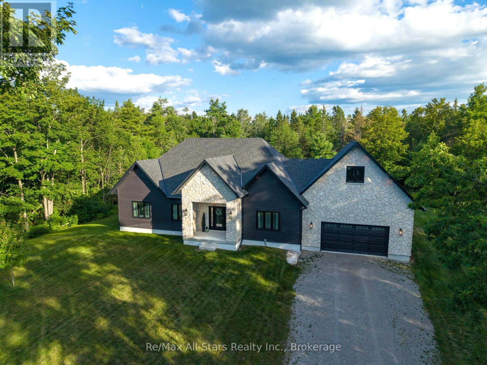 210 WHITE VALLEY ROAD - Image 27