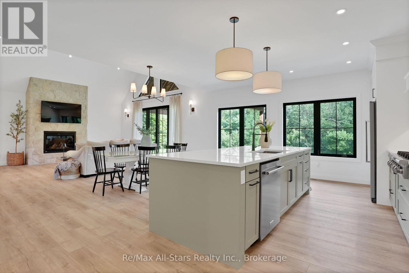 210 WHITE VALLEY ROAD - Image 5