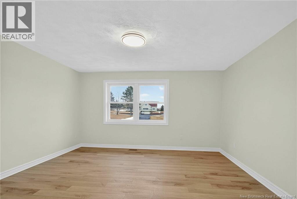 125 Evangeline Street - 12