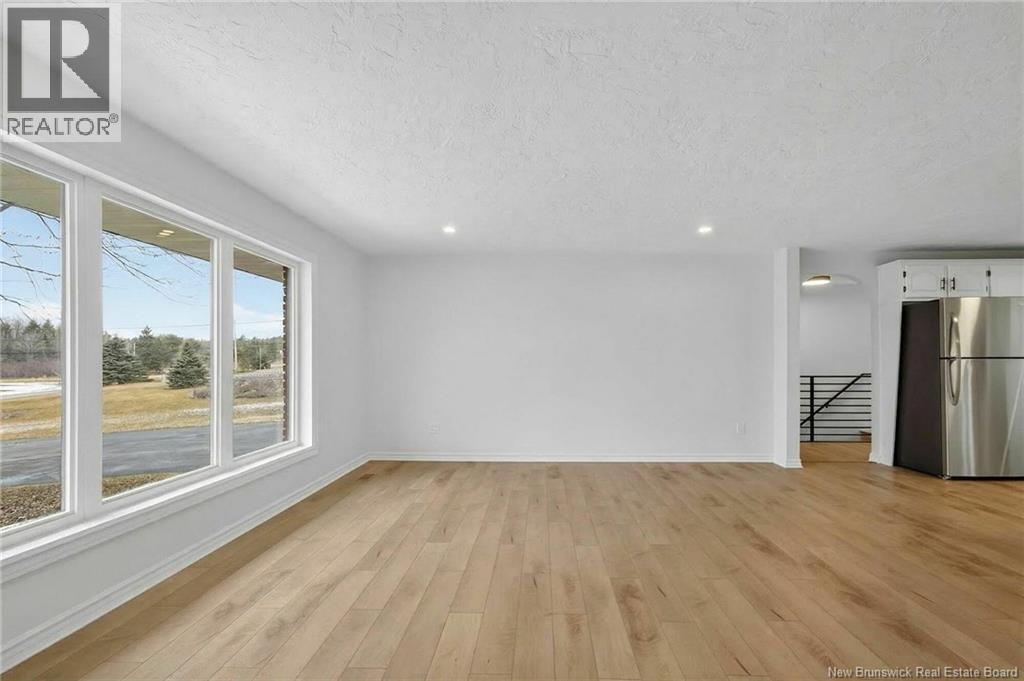 125 Evangeline Street - 3