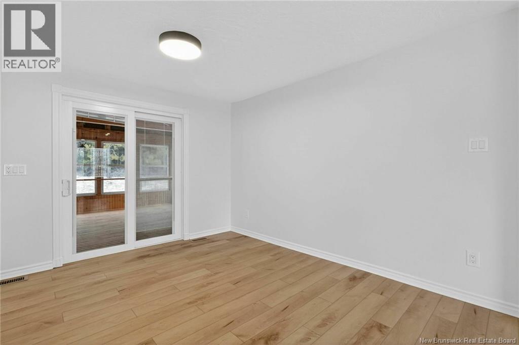 125 Evangeline Street - 7
