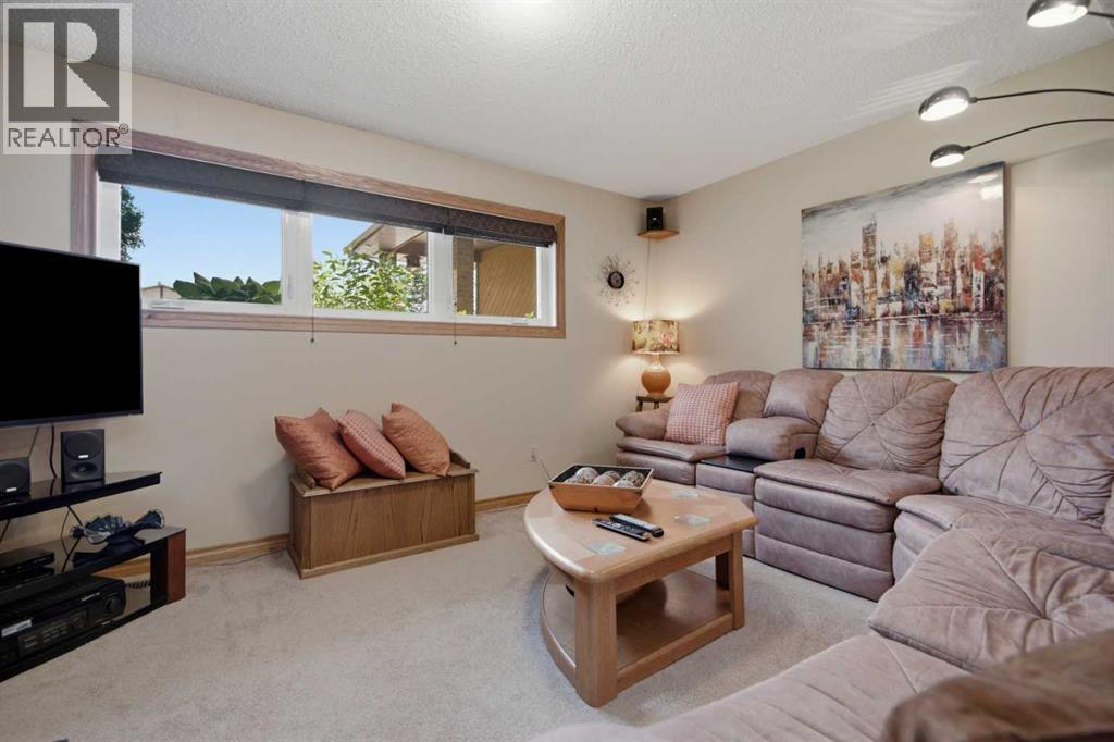 92 Mccullough Crescent - 34
