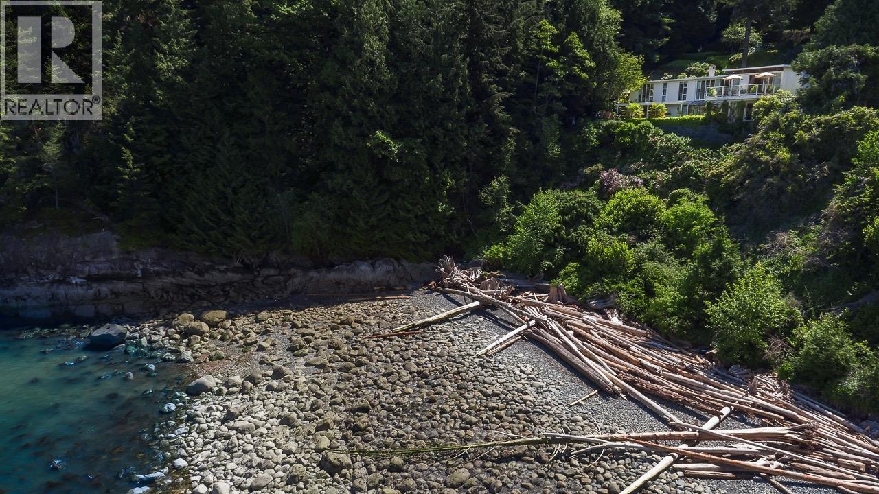 7145 CLIFF ROAD, West Vancouver