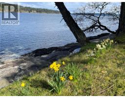 1022 Sea Fern Lane, Mudge Island, BC V0V0V0 Photo 15