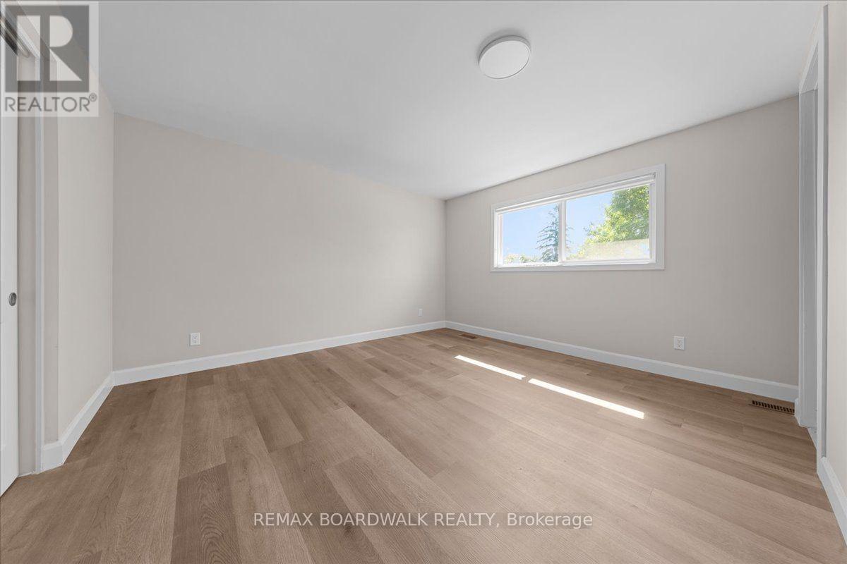 3 Bed, 2 Bath House for Rent in Ottawa – 999 MEADOWLANDS DRIVE, Ottawa – MLS# X13637352 - Image 17
