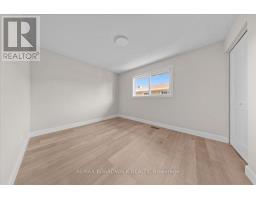 999 Meadowlands Drive, Ottawa, ON K2E7Z8 Photo 14