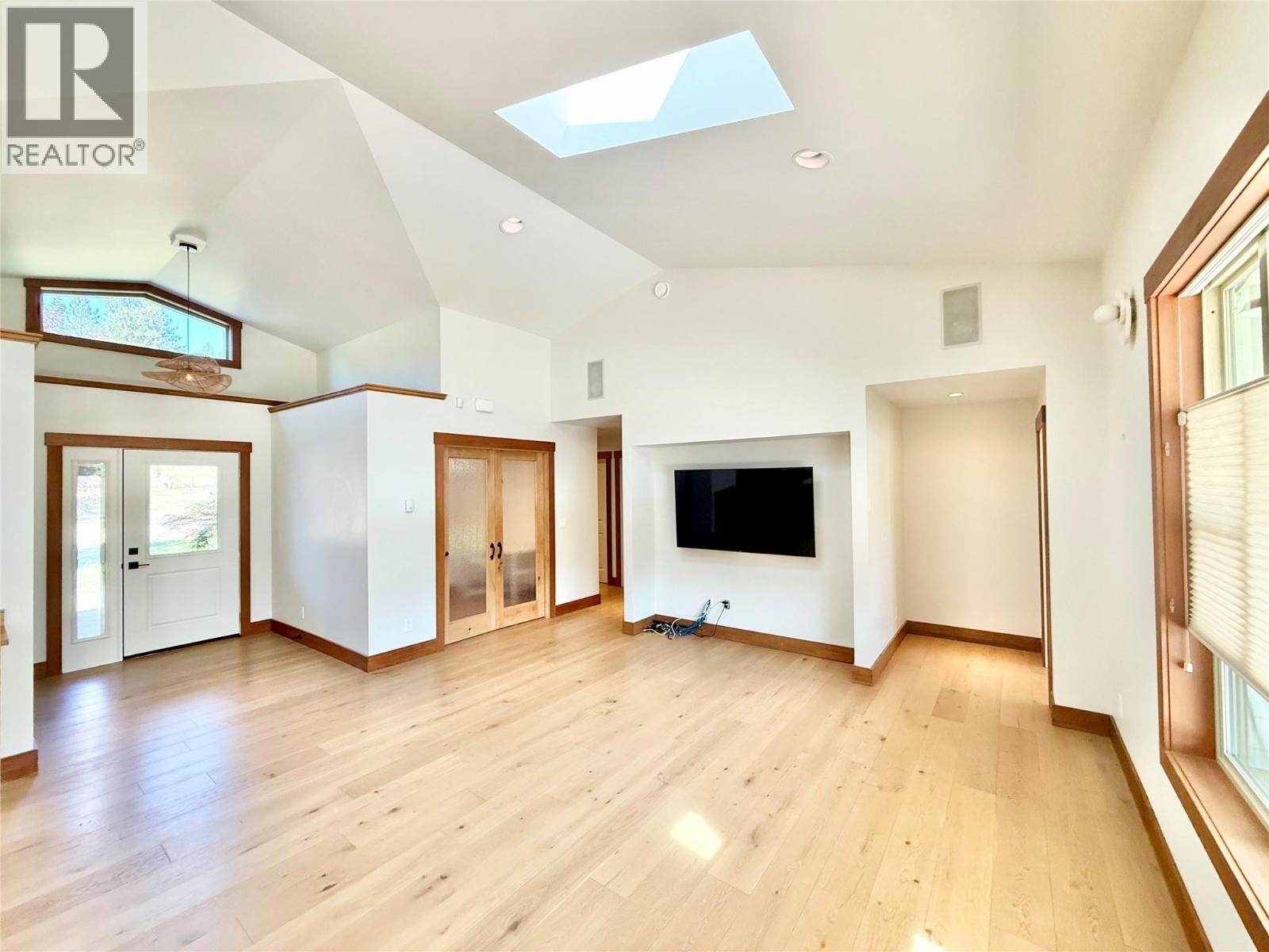 8170 Plotnikoff Road - 8