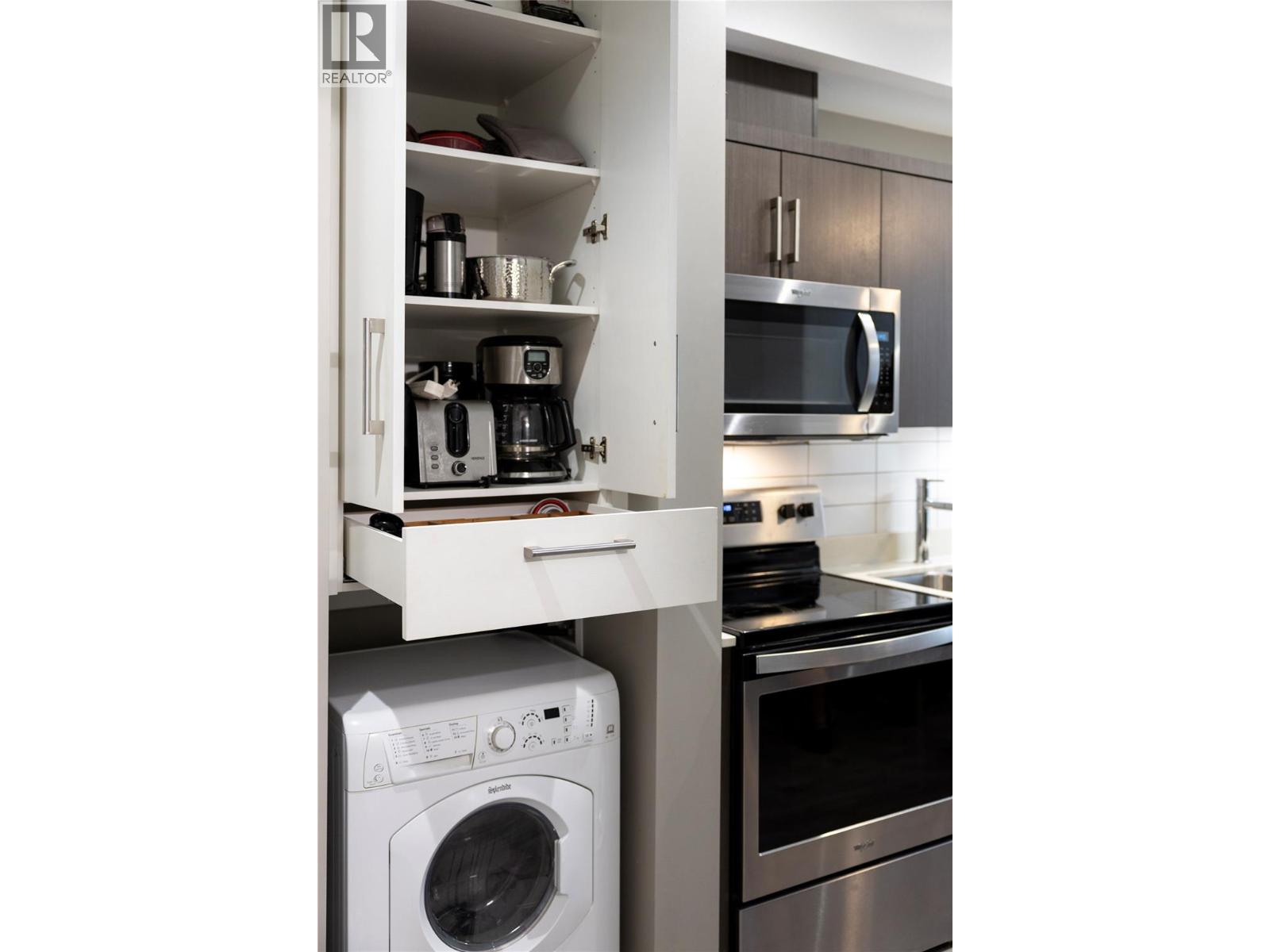 #318 925 Leon Avenue - Image 10