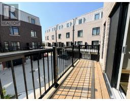 5 Spruce Pines Crescent, Toronto, ON M4A0A9 Photo 11