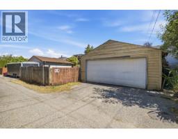 4656 Brentlawn Drive, Burnaby, BC V5C3V2 Photo 36