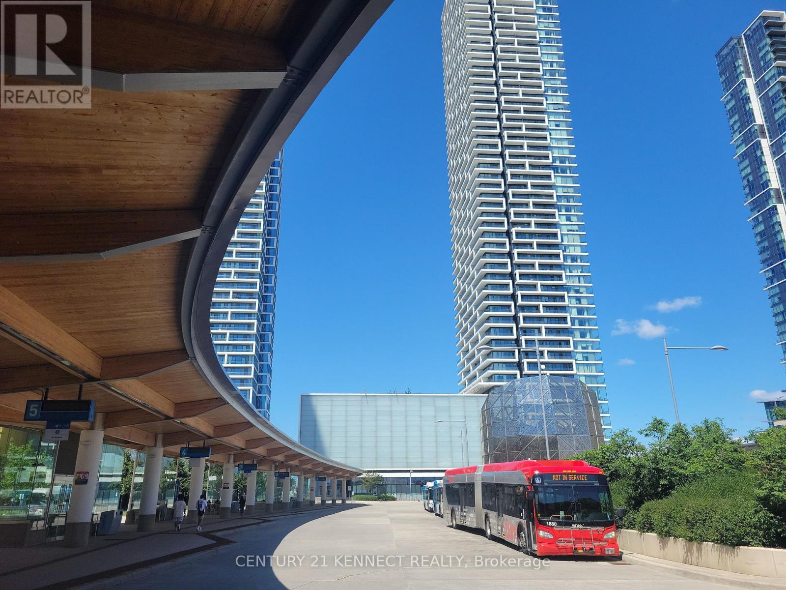 Photo of 950 Portage Parkway