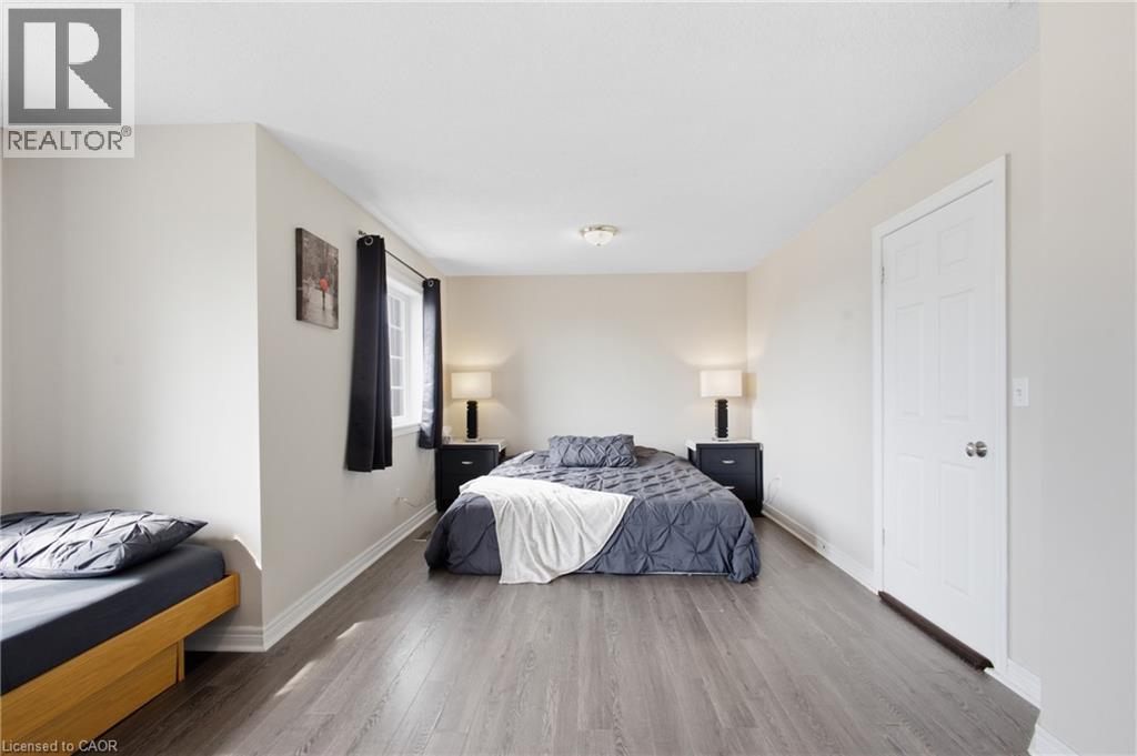 801 HUNTERS GATE Crescent - 19