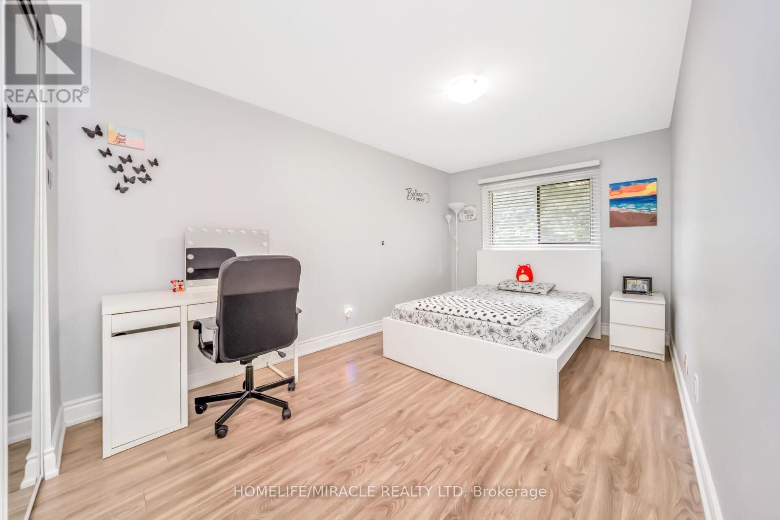 25 CARLETON PLACE - Image 23