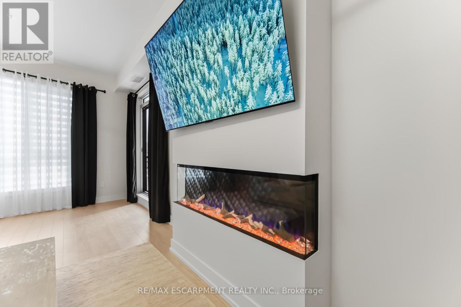 #220 150 OAK PARK BOULEVARD - Image 22