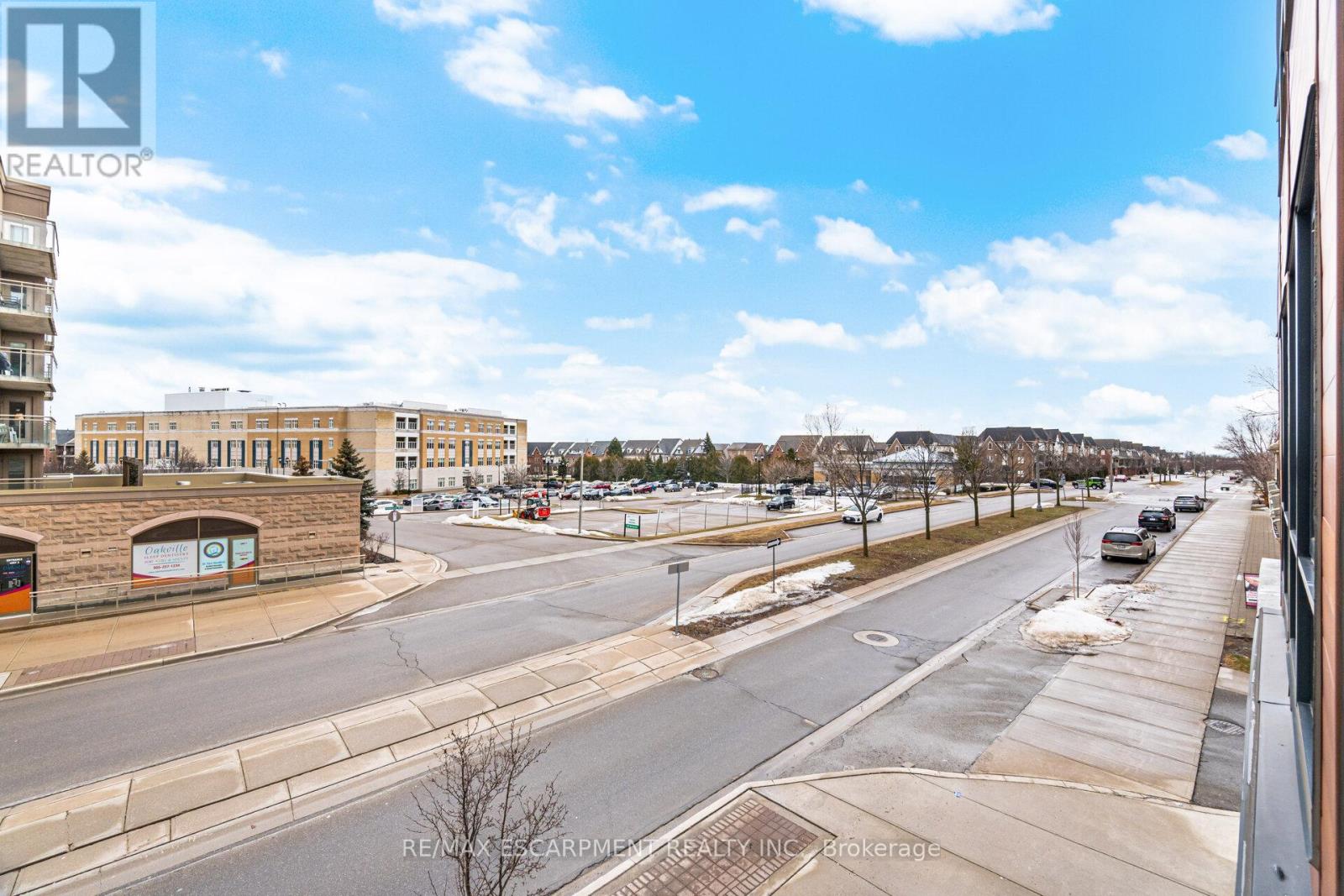 #220 150 OAK PARK BOULEVARD - 40