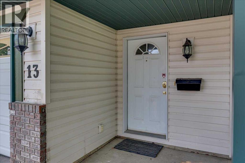 13 Kerry Wood Mews - 6
