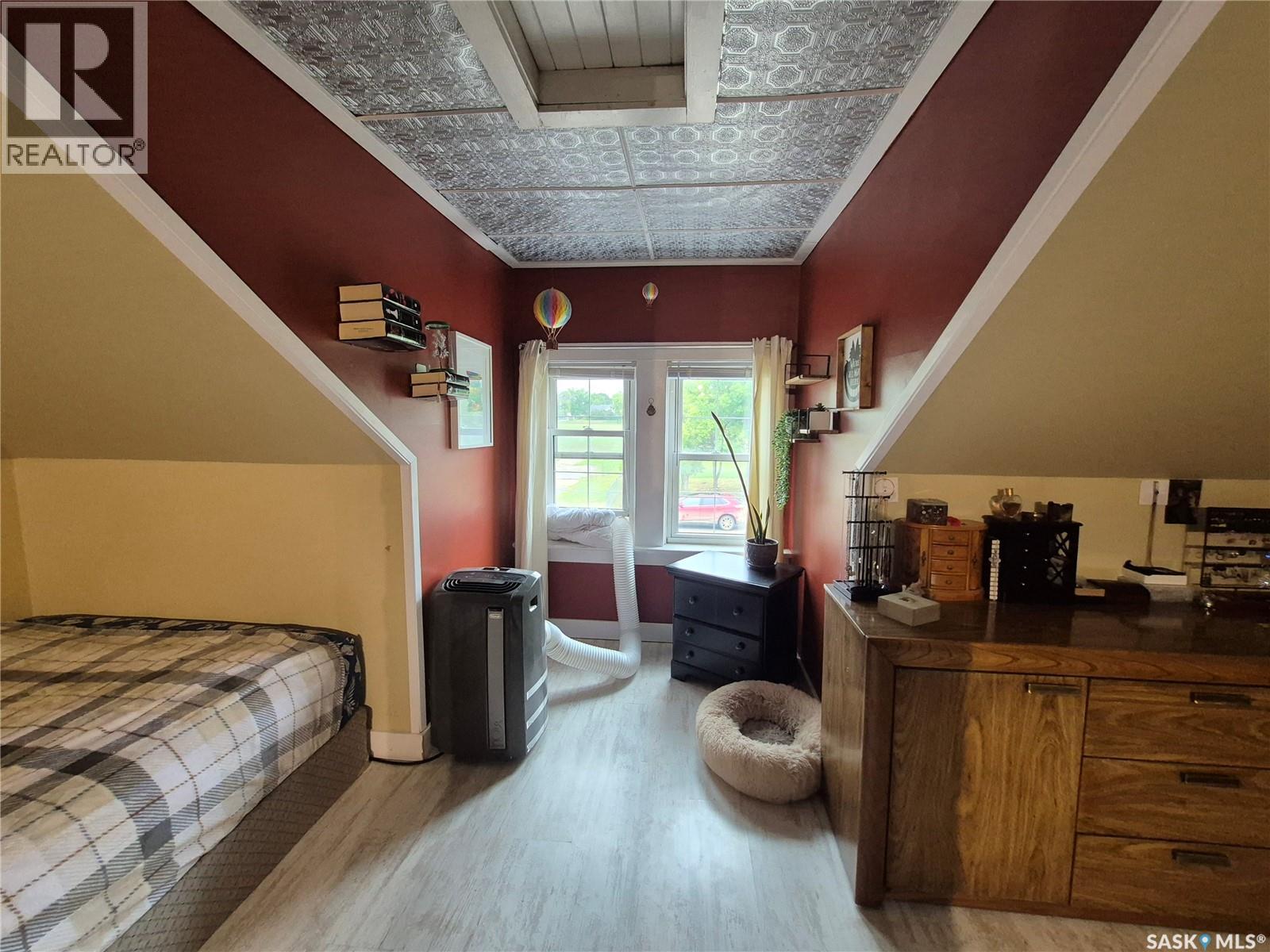 476 9th AVENUE NE - Image 22