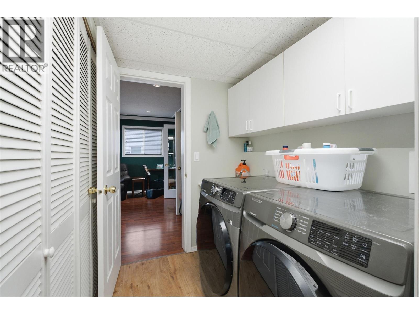 1376 Voght Street - Image 39