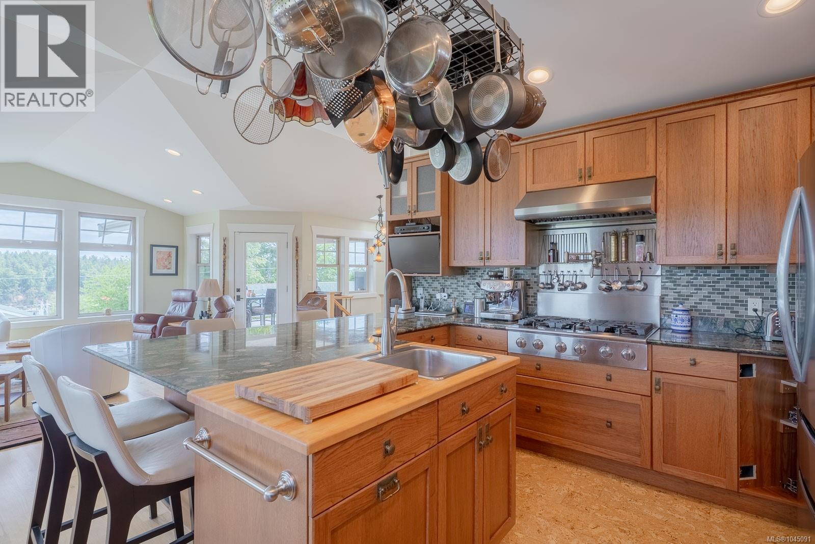 1251 Discovery Ave - 25