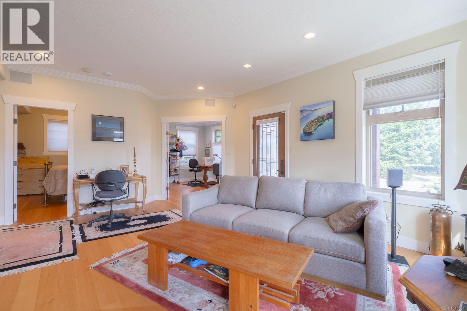 1251 Discovery Ave - 39