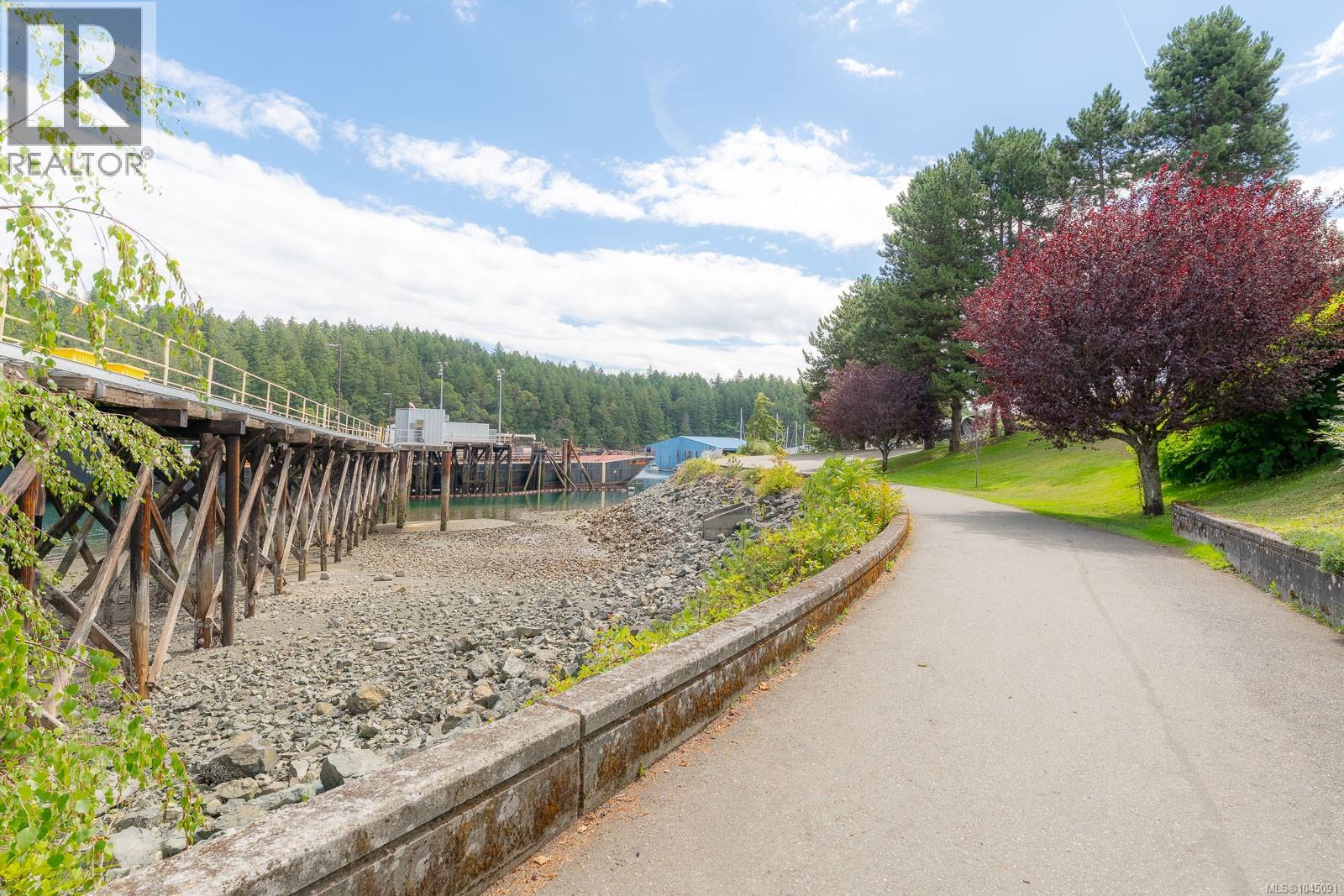 1251 Discovery Ave - Image 55