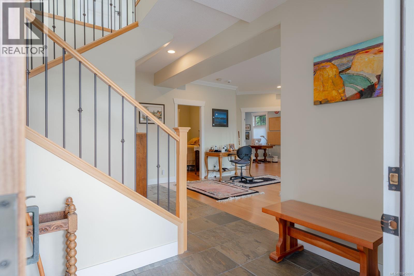 1251 Discovery Ave - Image 6