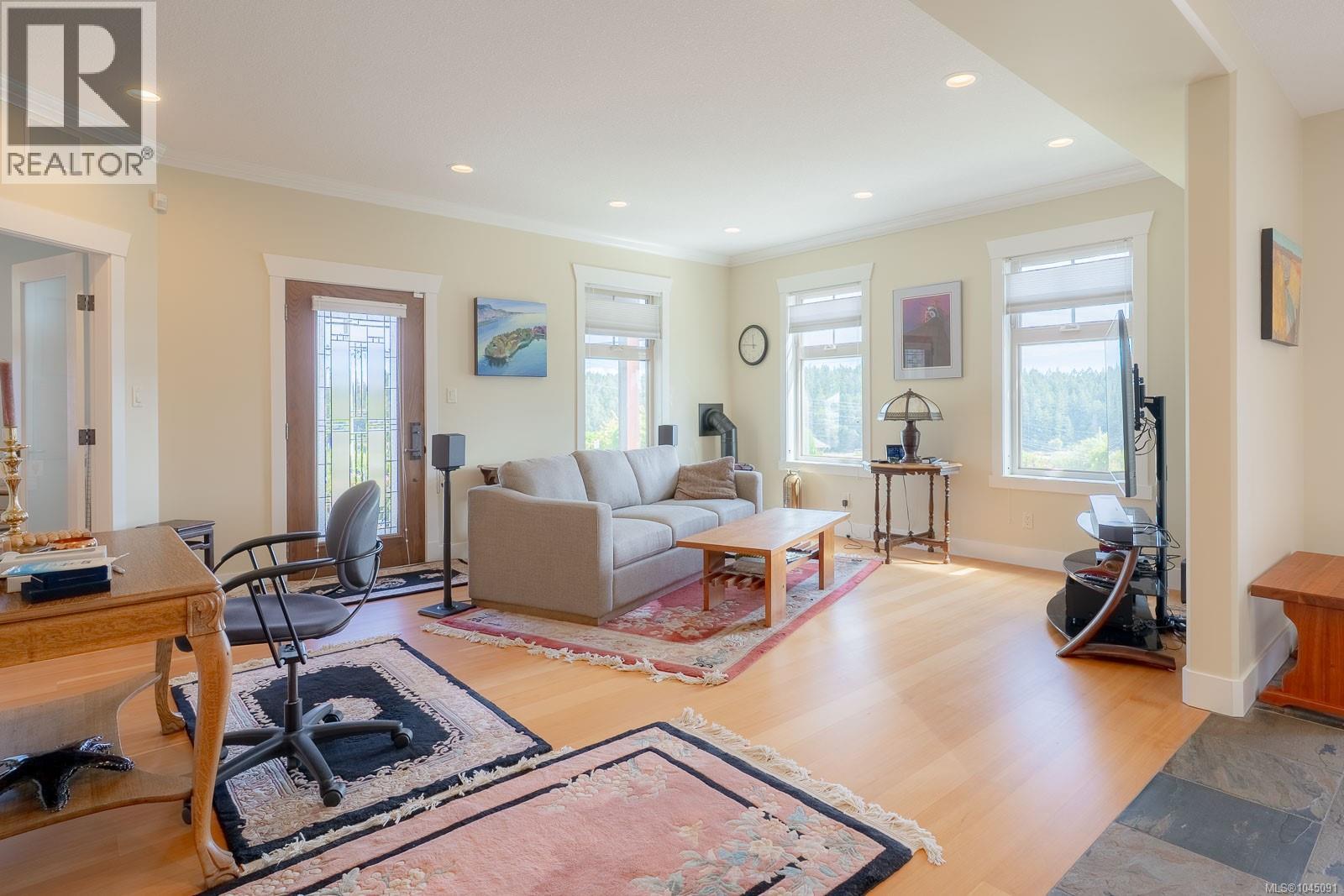 1251 Discovery Ave - Image 40