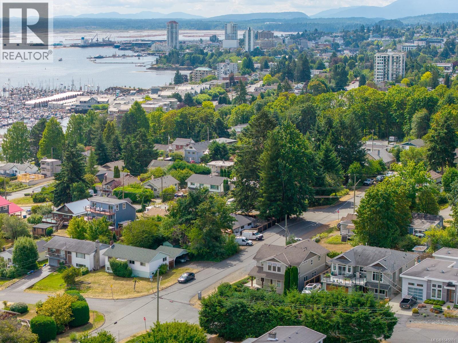 1251 Discovery Ave - Image 54