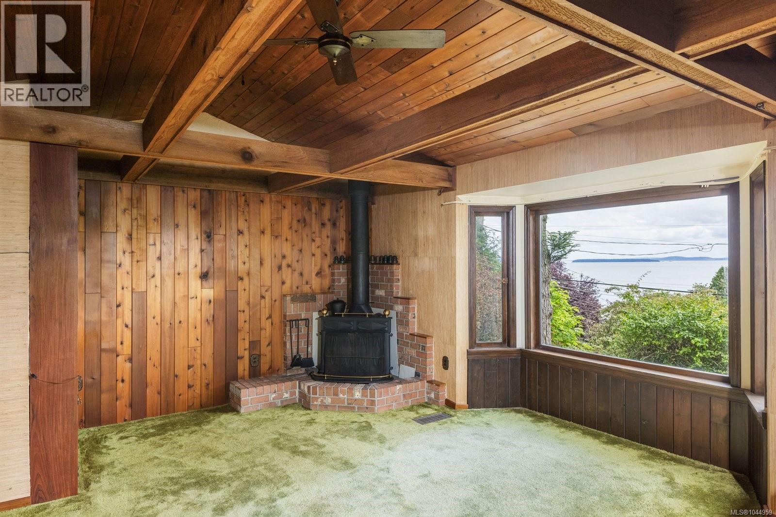4950 Lochside Dr - Image 30