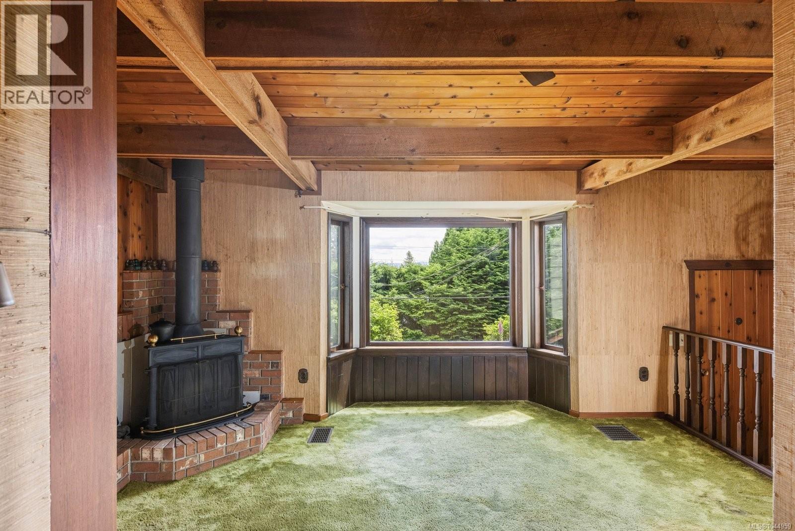 4950 Lochside Dr - 32