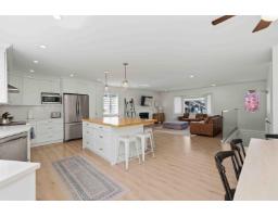 16162 8a Avenue, Surrey, BC V4A8W7 Photo 8