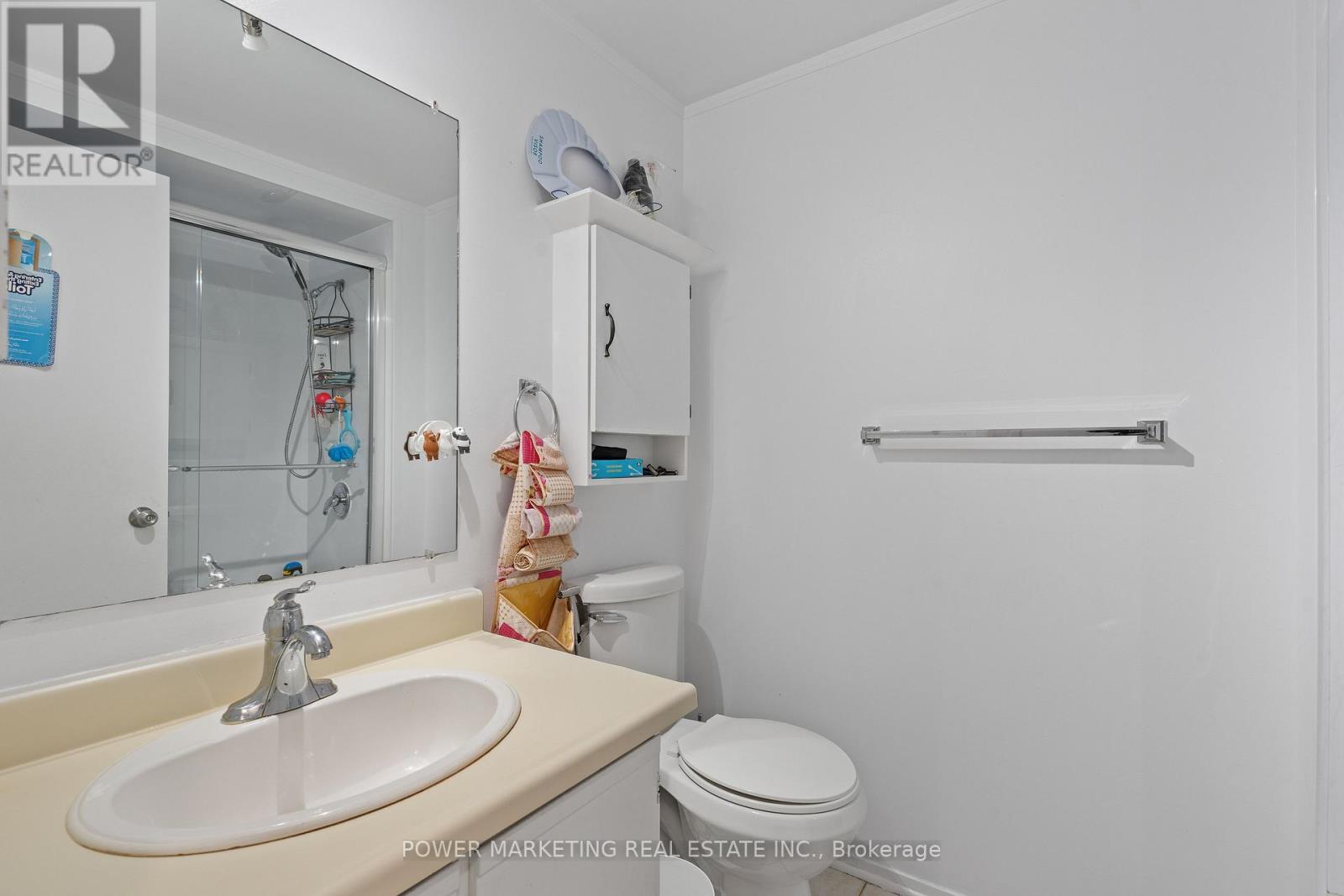 3 Bed, 2 Bath House for Sale in Ottawa – 10 BUJOLD COURT, Ottawa – MLS# X13637386 - Image 13