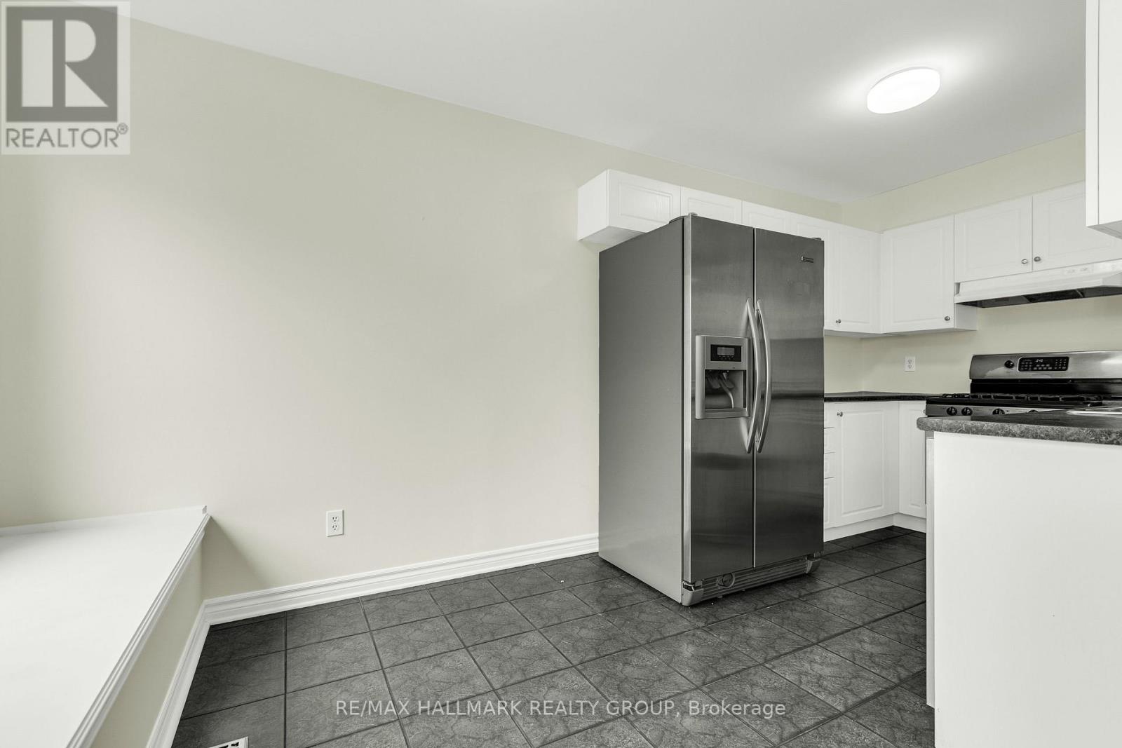 3 Bed, 2 Bath House for Sale in Ottawa – 3462 RIVER RUN AVENUE, Ottawa – MLS# X13637388 - Image 16