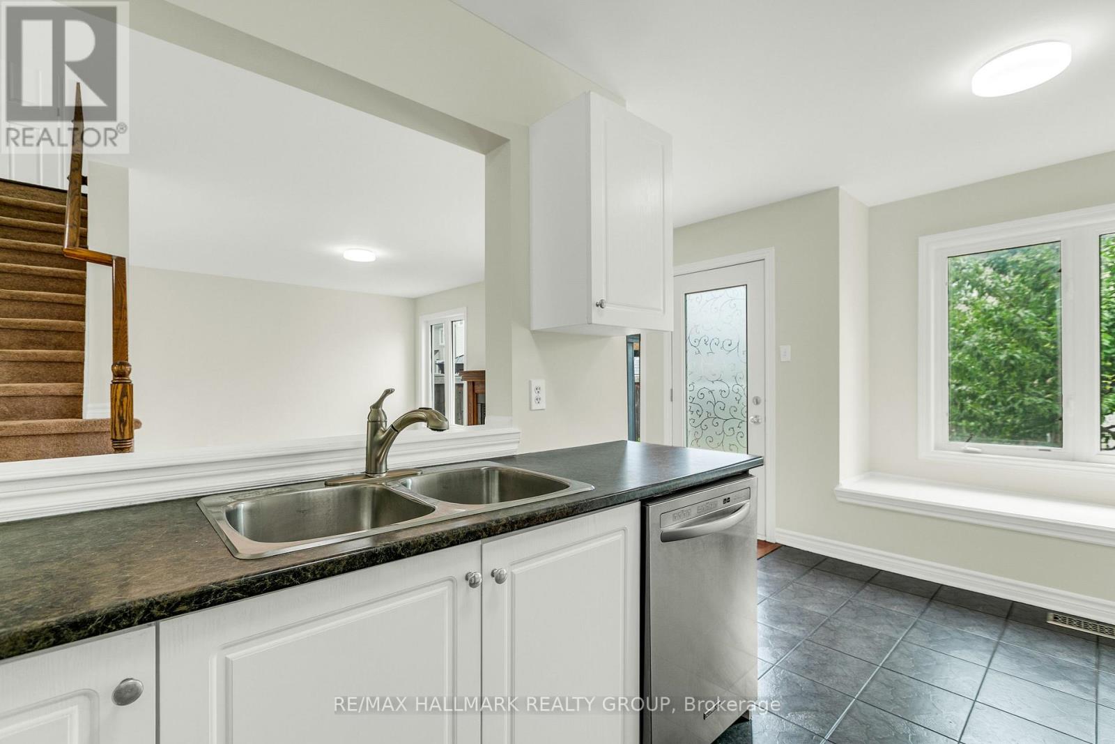 3 Bed, 2 Bath House for Sale in Ottawa – 3462 RIVER RUN AVENUE, Ottawa – MLS# X13637388 - Image 18