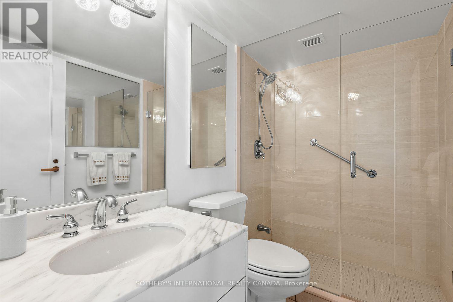 #902 61 ST CLAIR AVENUE W - Image 28