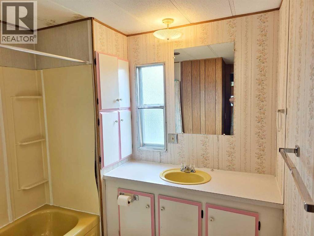 4206 54 Street - Image 13