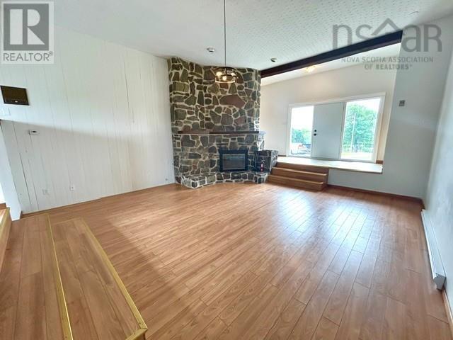 903 Pictou Road - 10
