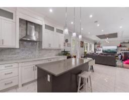 14017 110 Avenue, Surrey, BC V3R1Z3 Photo 7