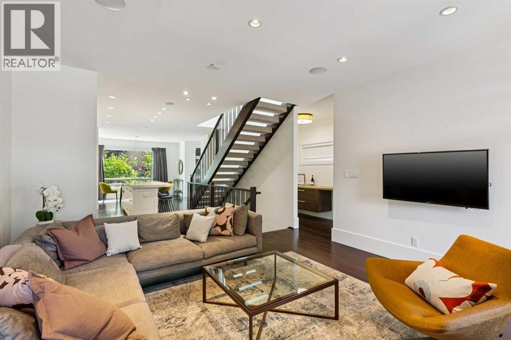 4417 16A Street SW - Image 15