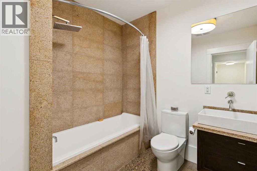 4417 16A Street SW - Image 32