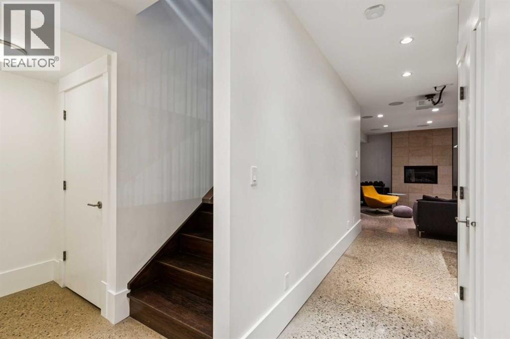 4417 16A Street SW - Image 28
