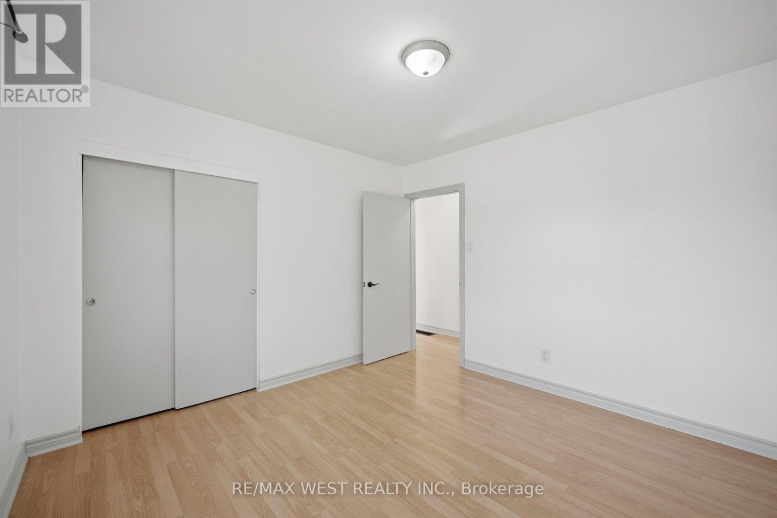 751 MEADOWVALE ROAD - 13