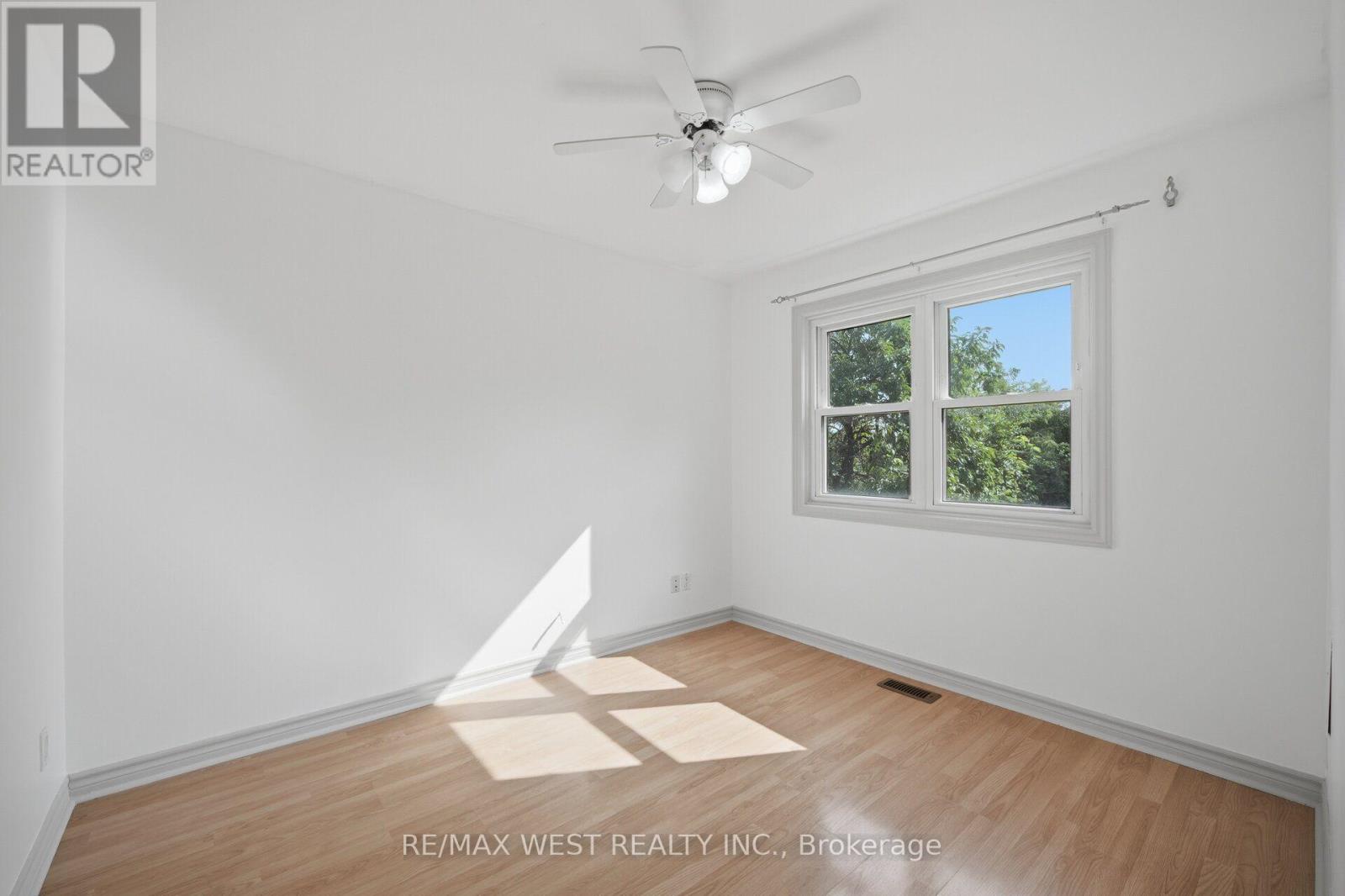 751 MEADOWVALE ROAD - 14