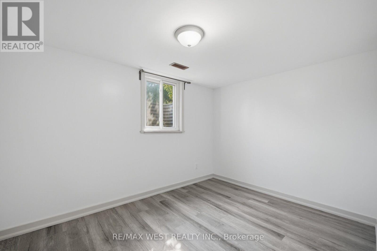 751 MEADOWVALE ROAD - 28