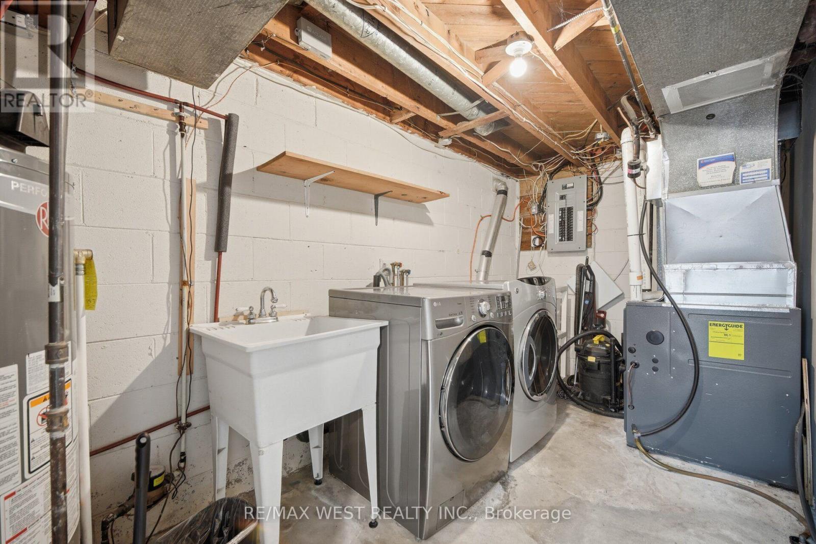 751 MEADOWVALE ROAD - 31